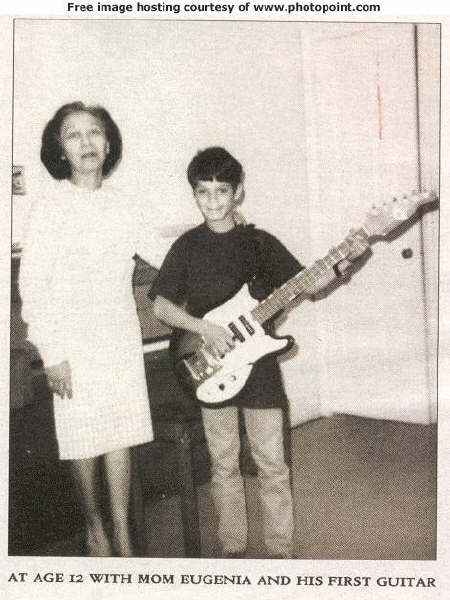 Eddie Van Halen, sua guitarra e sua mãe